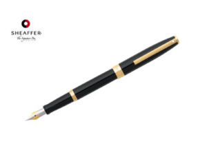 Sagarisâ„¢ - Gloss Black with Gold Trim Fountain Pen