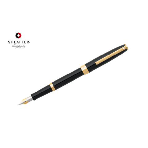 Sagarisâ„¢ - Gloss Black with Gold Trim Fountain Pen