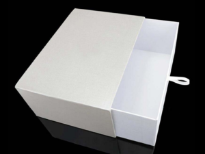 Customized Gift Box TCGB020